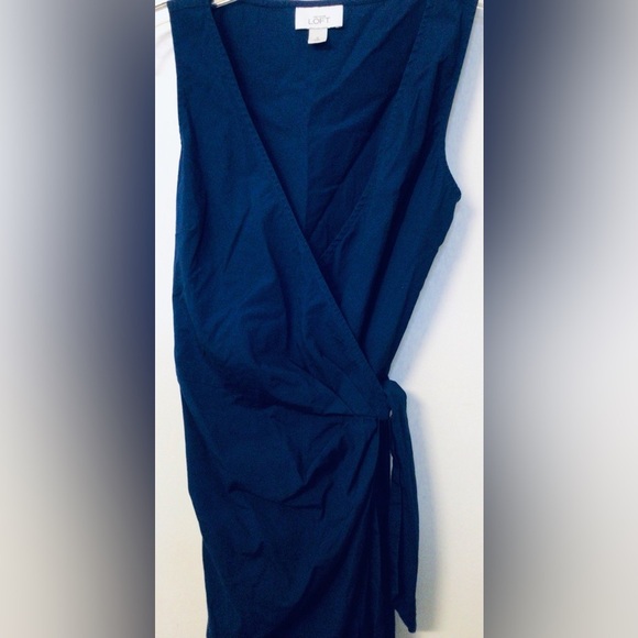 LOFT Women's Navy sleeveless Wrap Dress size 8 - Picture 4 of 6